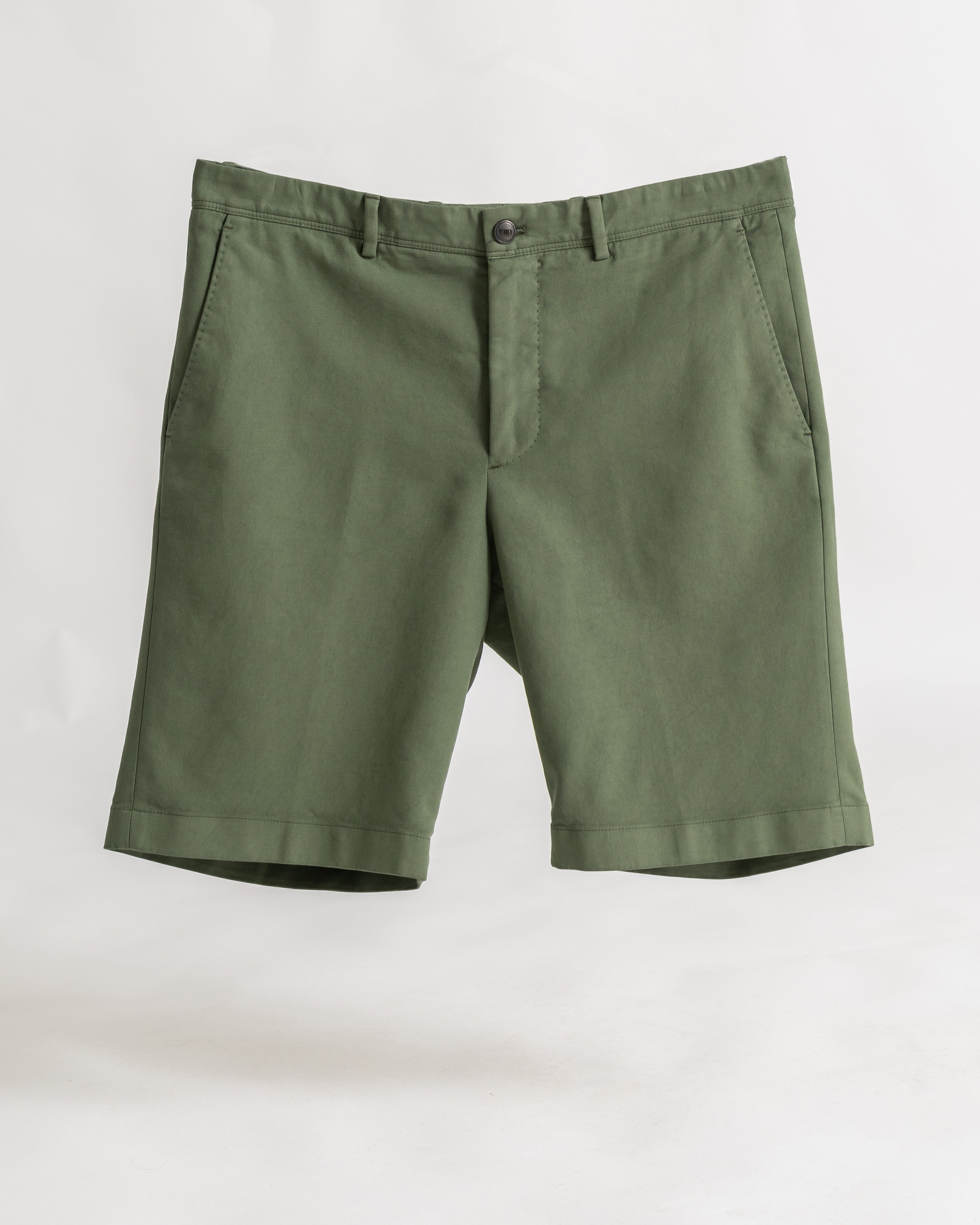 Alan short comfort fit green