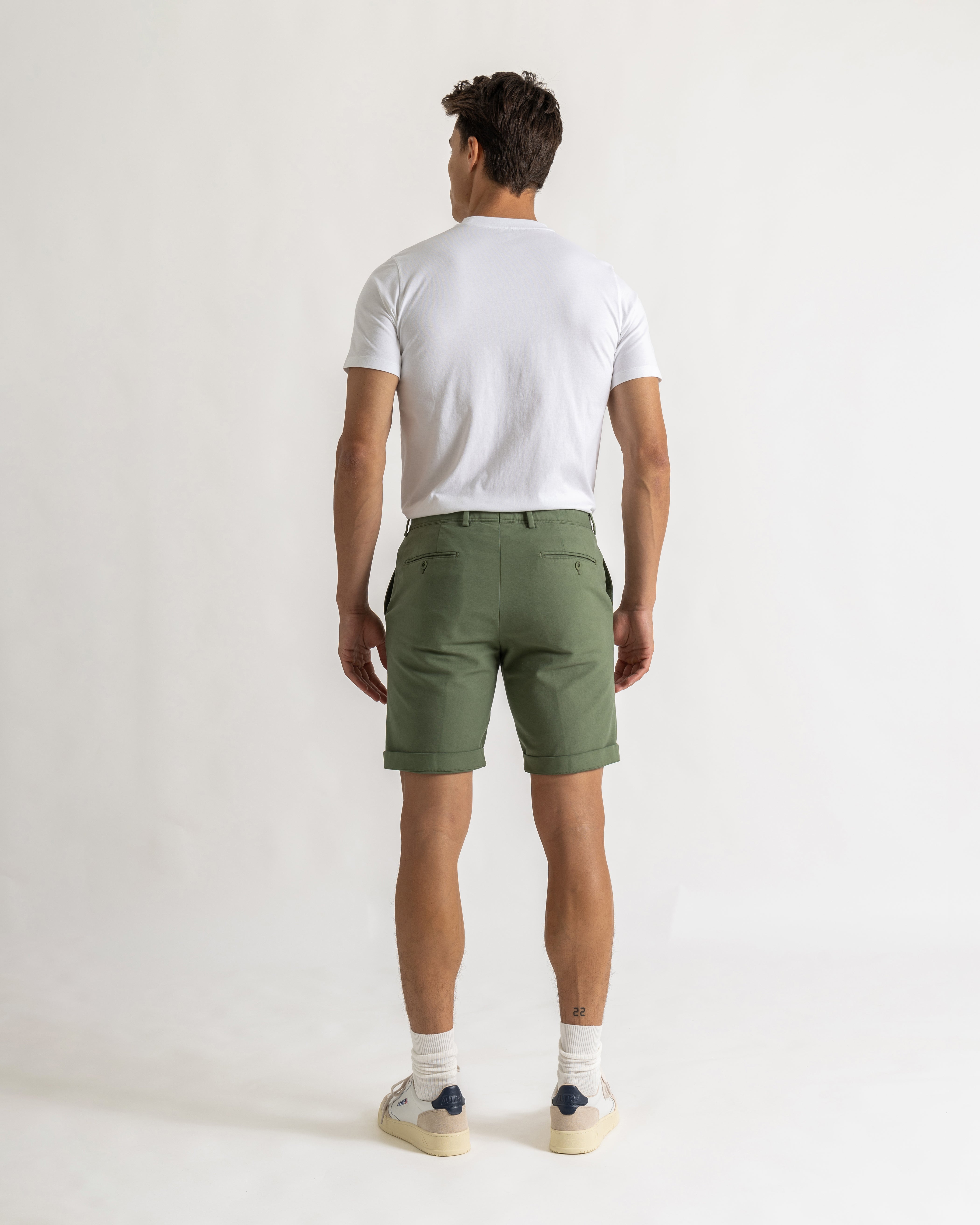 Alan short comfort fit green