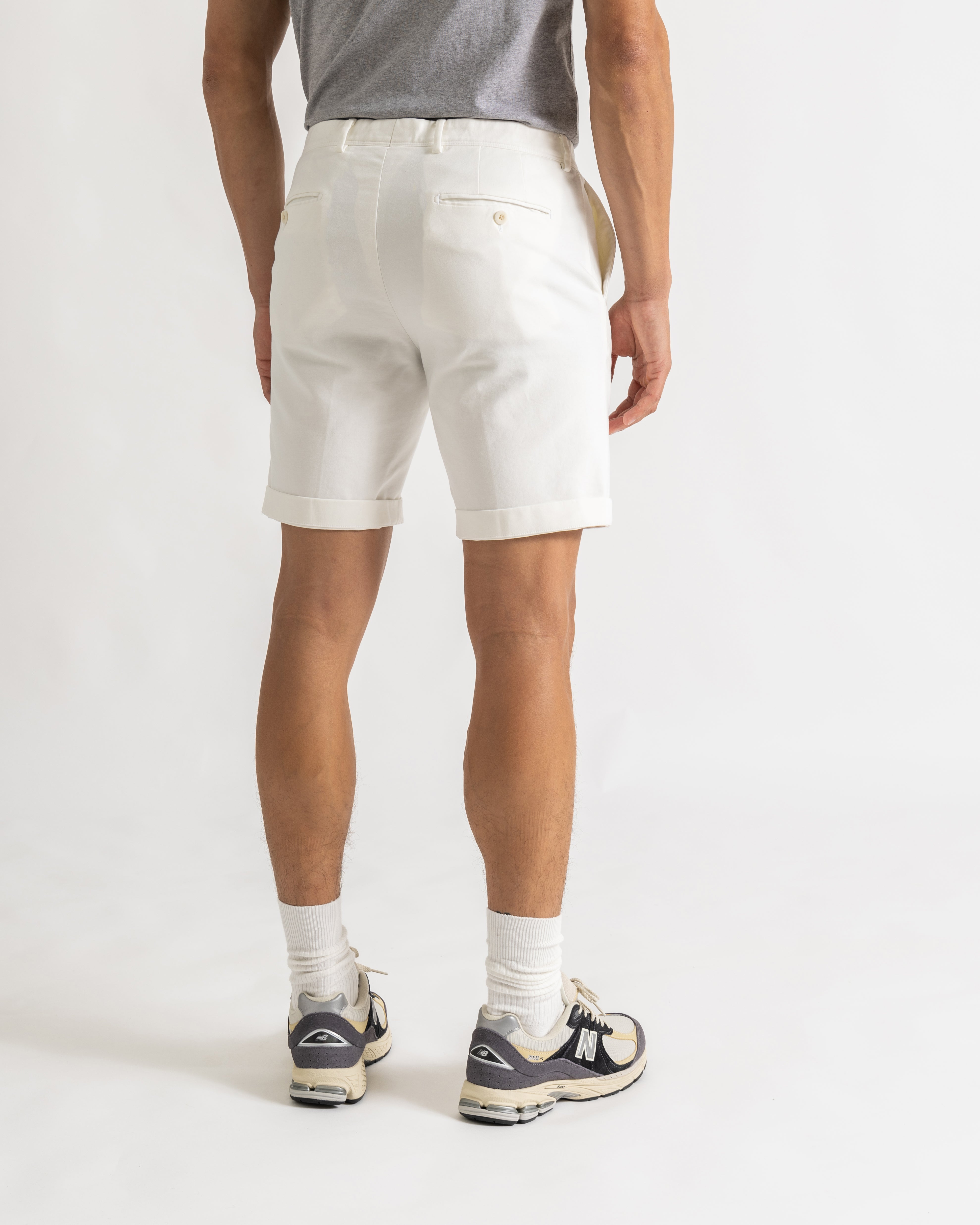 Alan short comfort fit off white