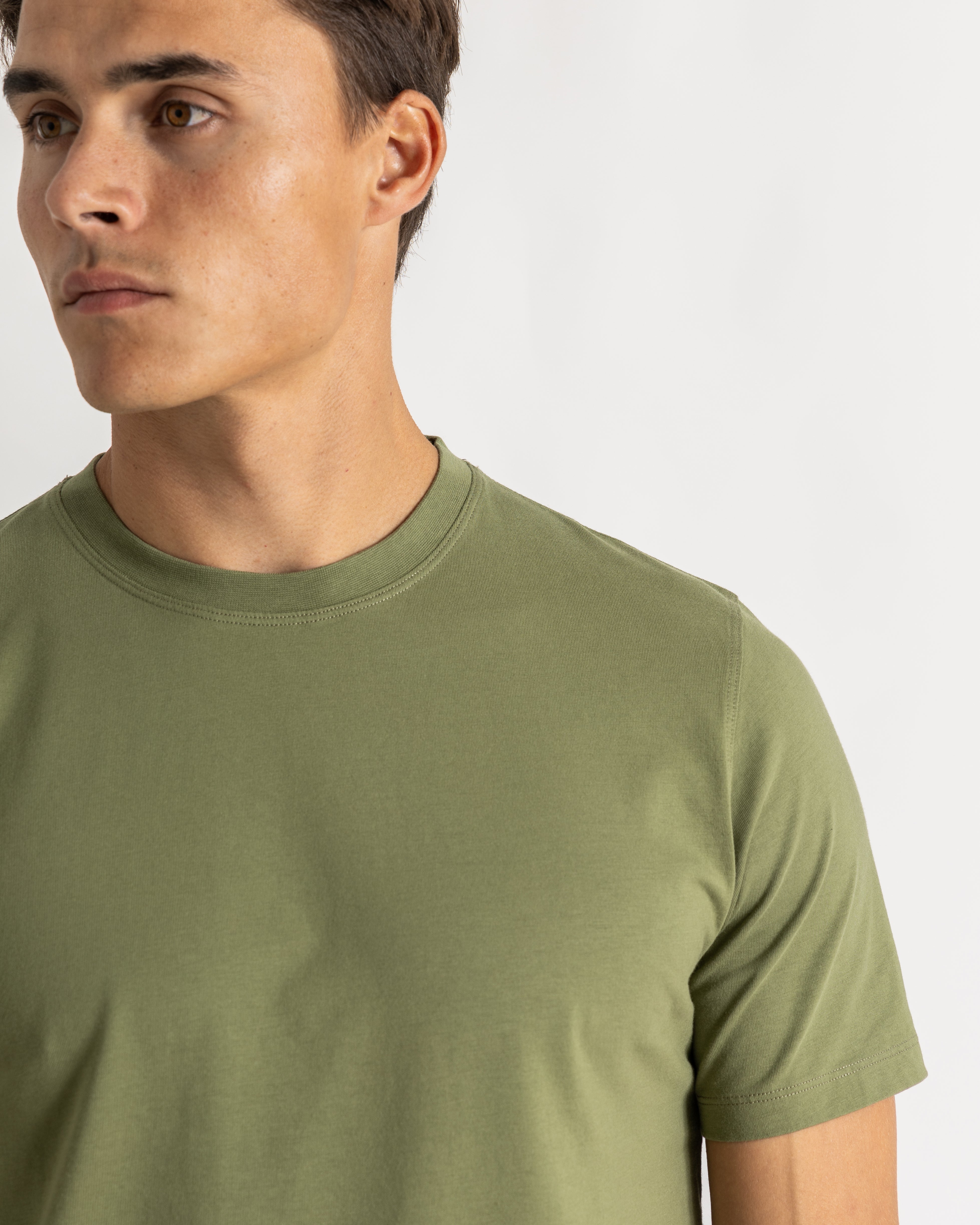 Brad tee slim green