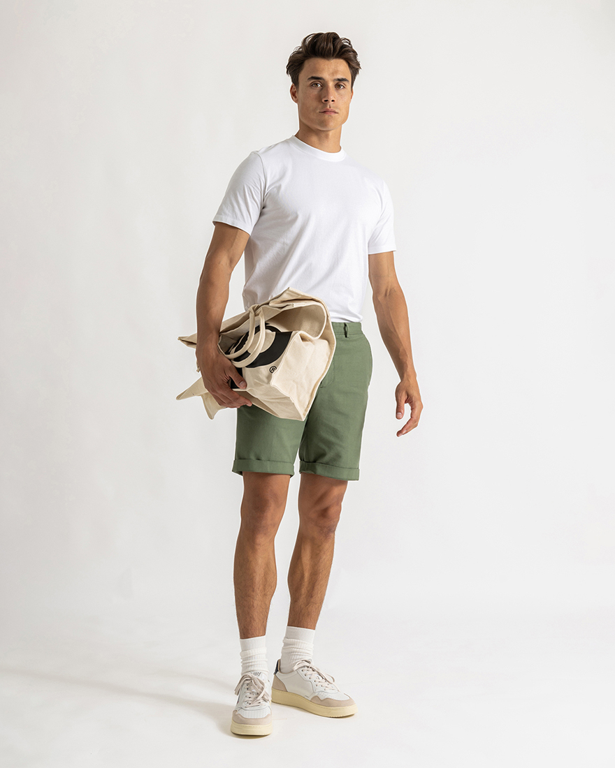 Alan short comfort fit green